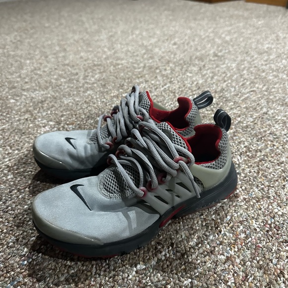Youth Nike Presto’s - Picture 1 of 3